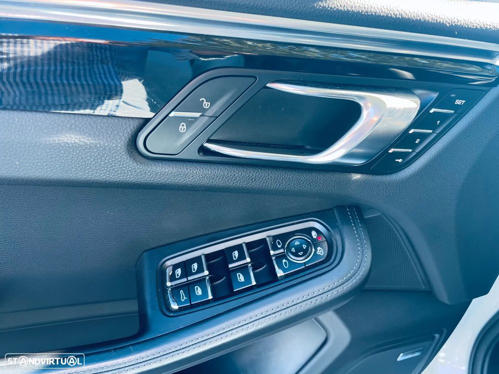 Porsche Macan - 6
