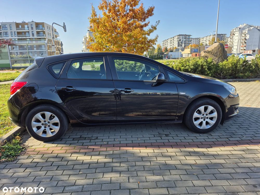 Opel Astra 1.4 Turbo - 4