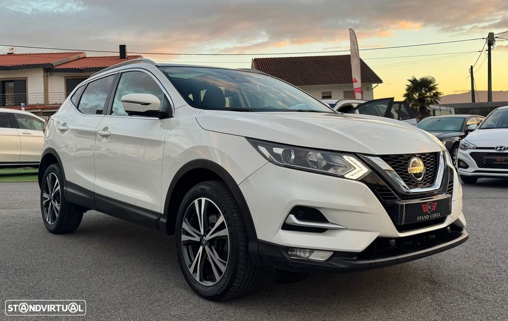 Nissan Qashqai 1.5 dCi N-Connecta J18 - 2