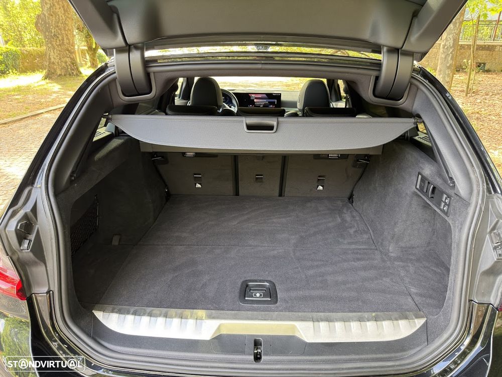 BMW 320 e Aut. M Sport - 21