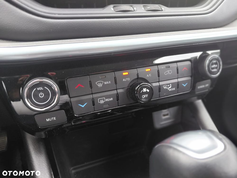 Jeep Compass 1.5 T4 mHEV High Altitude FWD S&S DCT - 25