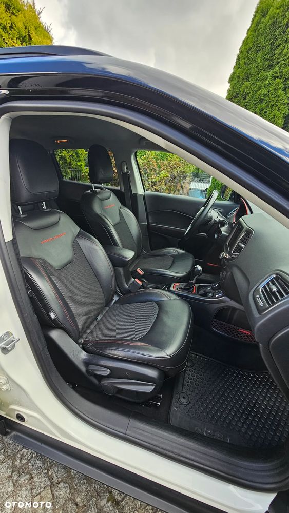 Jeep Compass 2.0 MJD Trailhawk 4WD S&S - 25