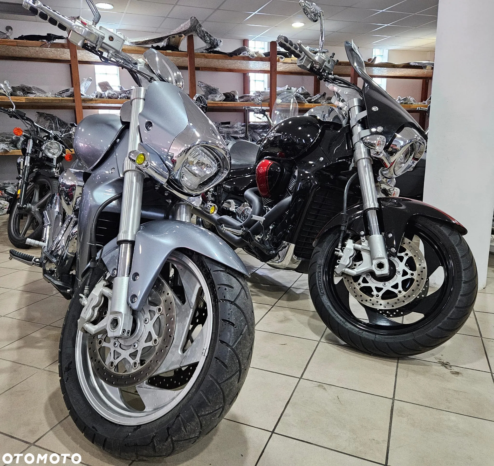 Suzuki Boulevard - 19