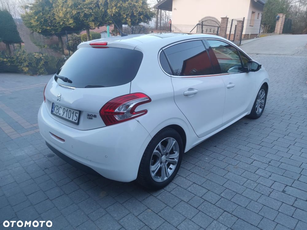 Peugeot 208 1.6 e-HDi Allure STT - 6