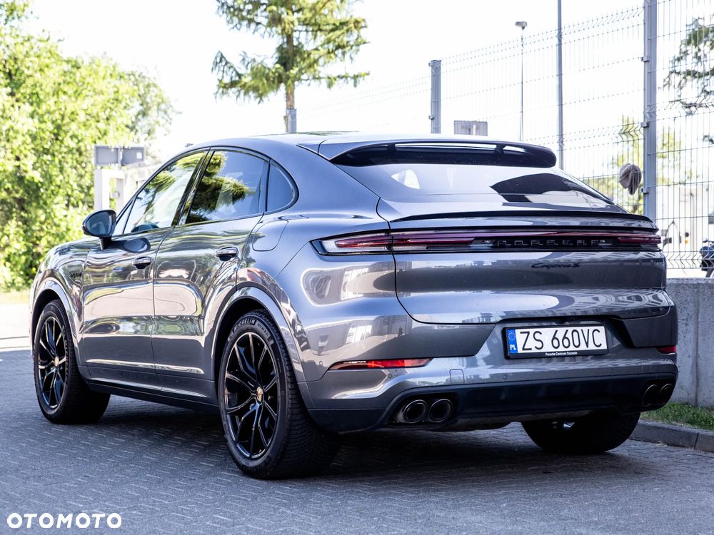 Porsche Cayenne S E-Hybrid PHEV - 9