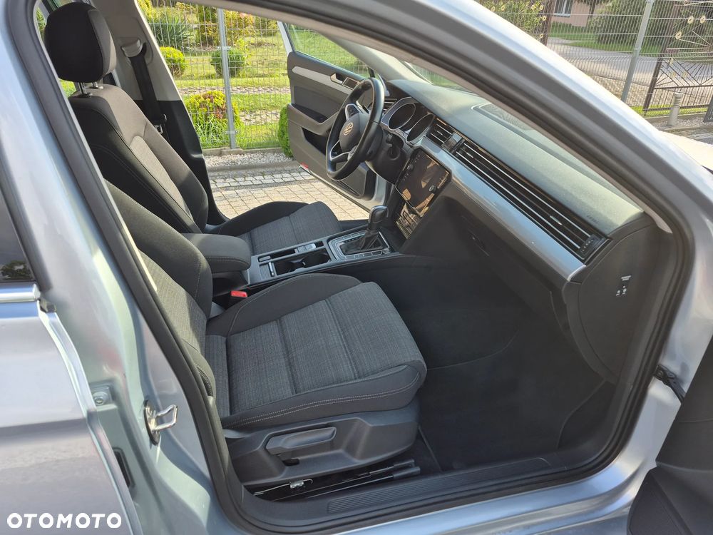 Volkswagen Passat 2.0 TDI EVO Business DSG - 10