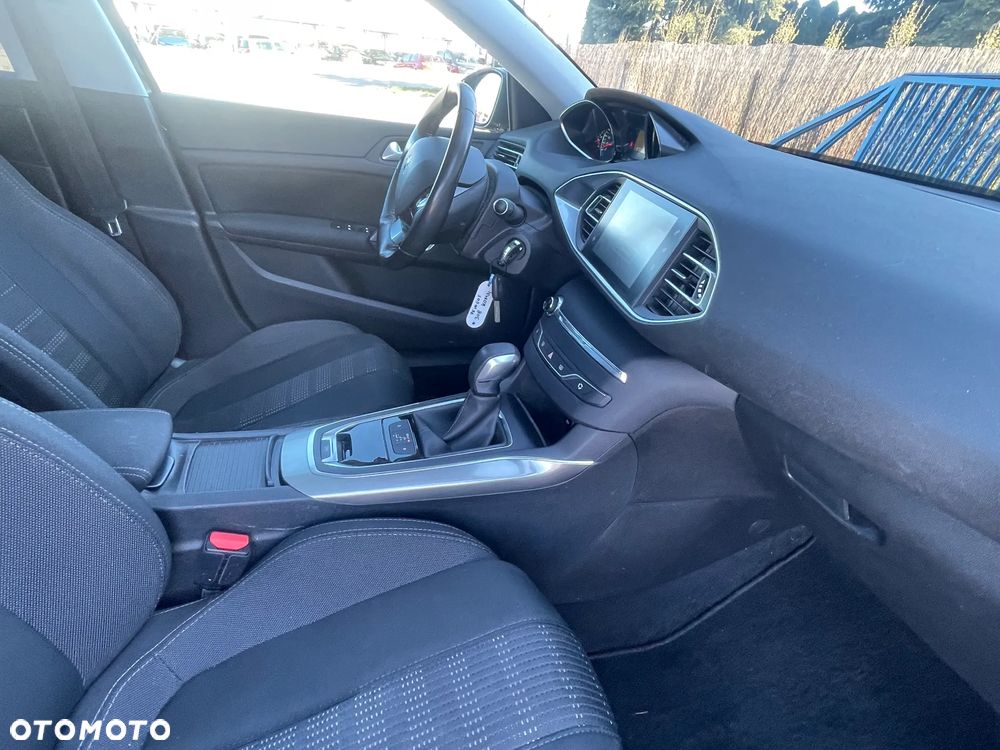 Peugeot 308 PureTech 130 EAT6 Stop & Start Allure - 12