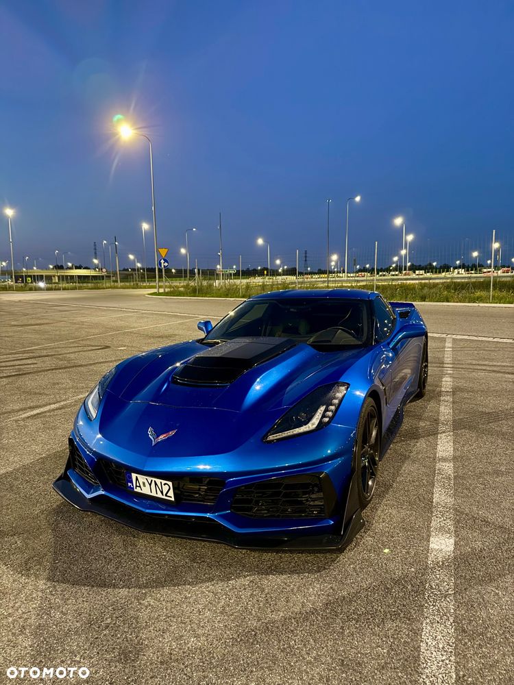 Chevrolet Corvette - 2