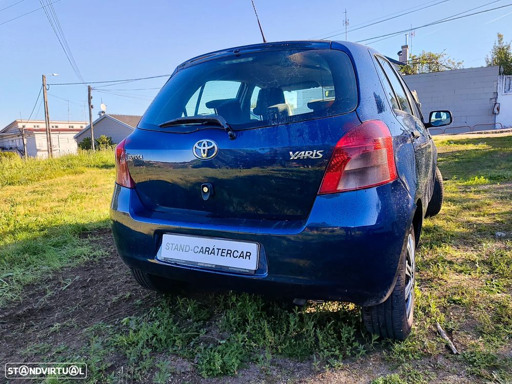 Toyota Yaris 1.4 D-4D Comfort - 2