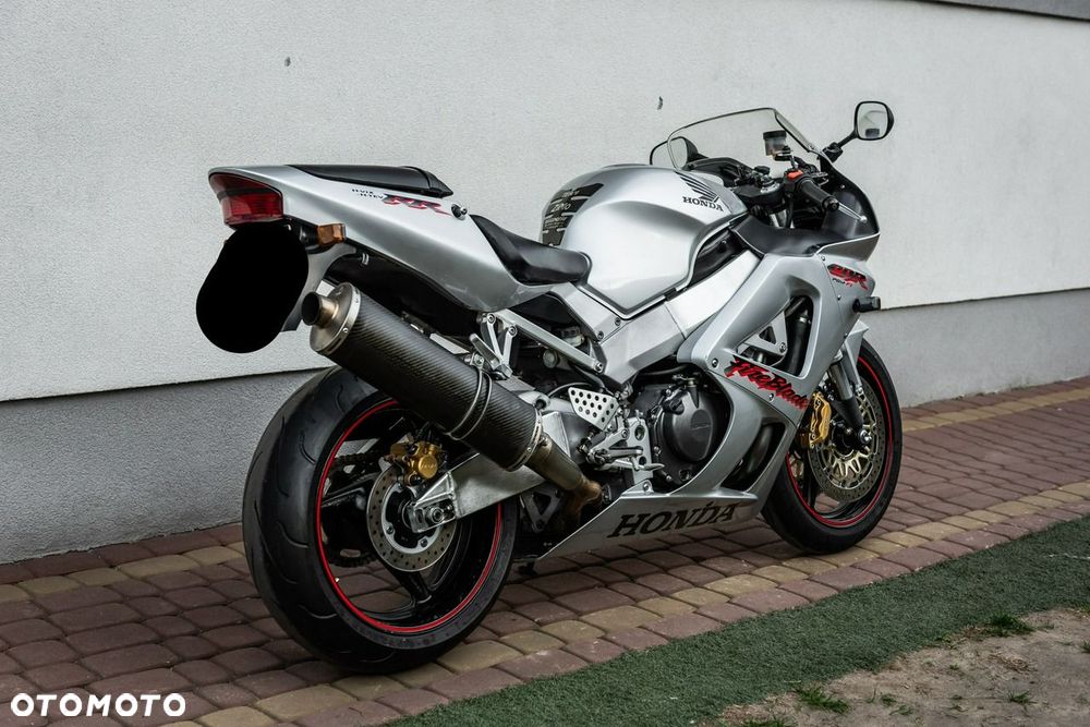 Honda CBR - 3