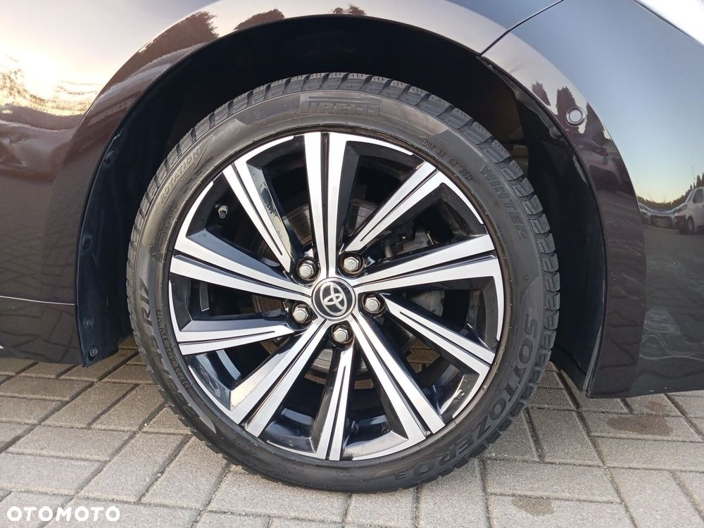 Toyota Corolla 1.8 Hybrid Comfort - 24