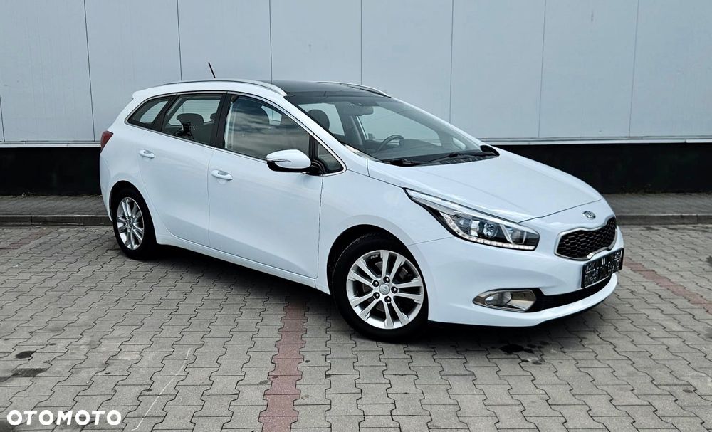 Kia Ceed 1.6 GDI Platinum Edition - 1