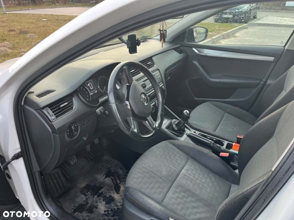 Skoda Octavia 1.6 TDI Active - 6