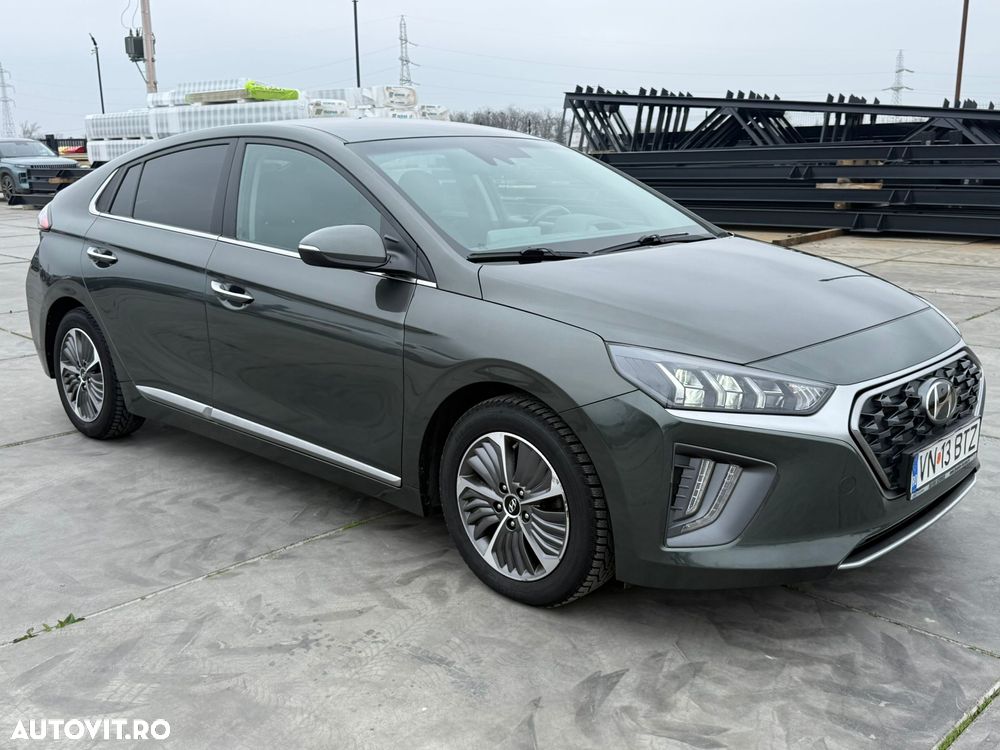 Hyundai IONIQ 1.6 141CP Exclusive - 4
