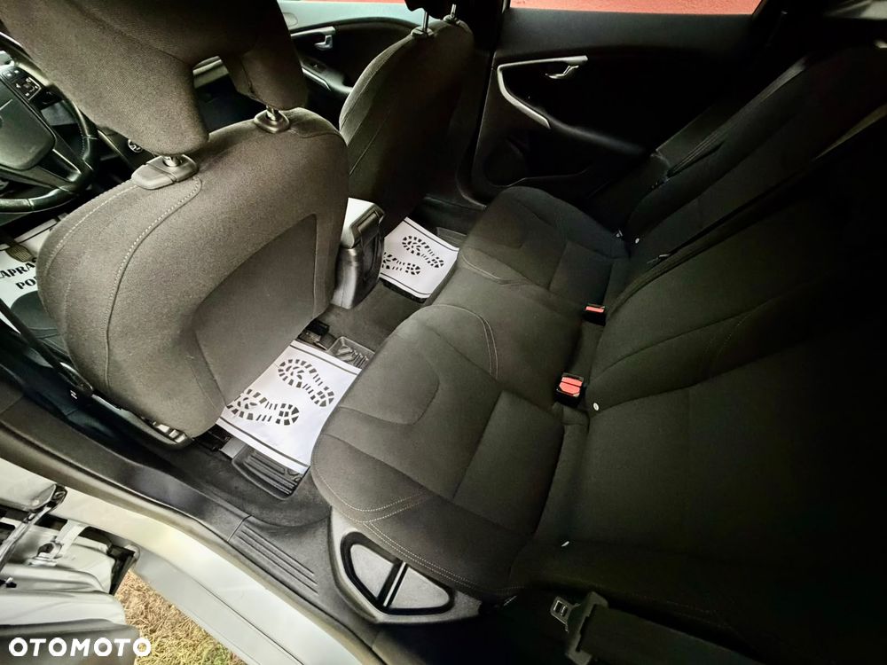 Volvo V40 D2 Kinetic - 10