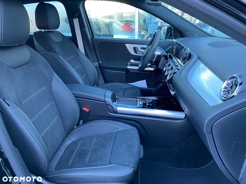 Mercedes-Benz GLA - 19
