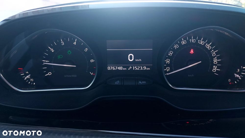 Peugeot 208 1.2 PureTech Allure - 7