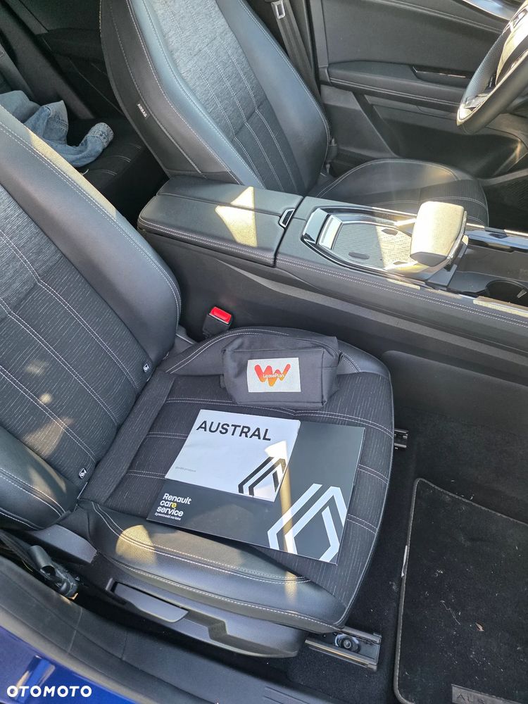 Renault Austral 1.3 TCe mHEV Techno - 36