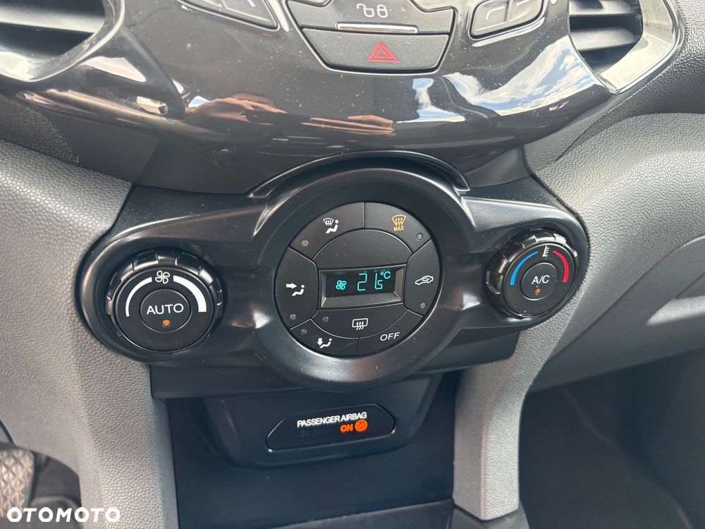 Ford EcoSport 1.0 EcoBoost TITANIUM - 19