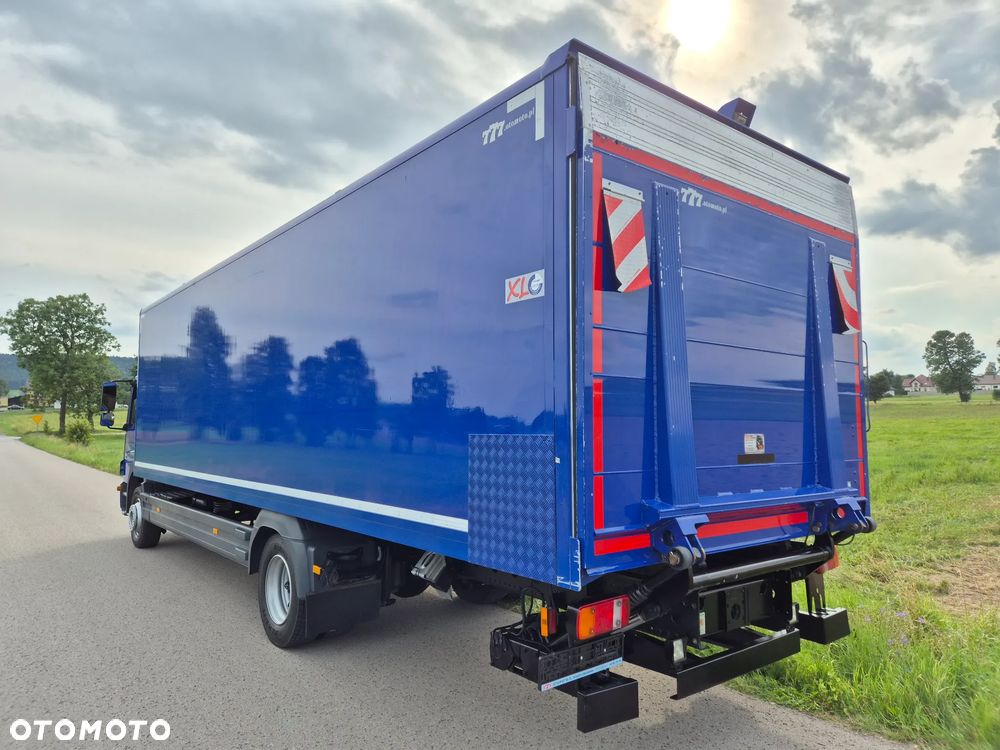 Mercedes-Benz Atego 1224 z Niemiec 9m kontener izoterma podział manual 1222 okazja - 11