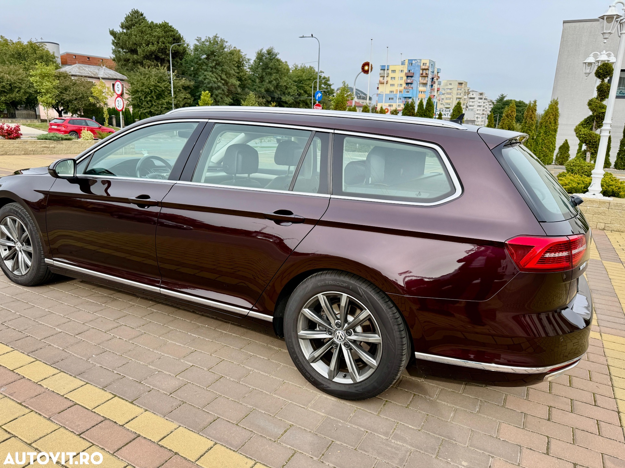 Volkswagen Passat Variant 2.0 TDI DSG Highline - 14