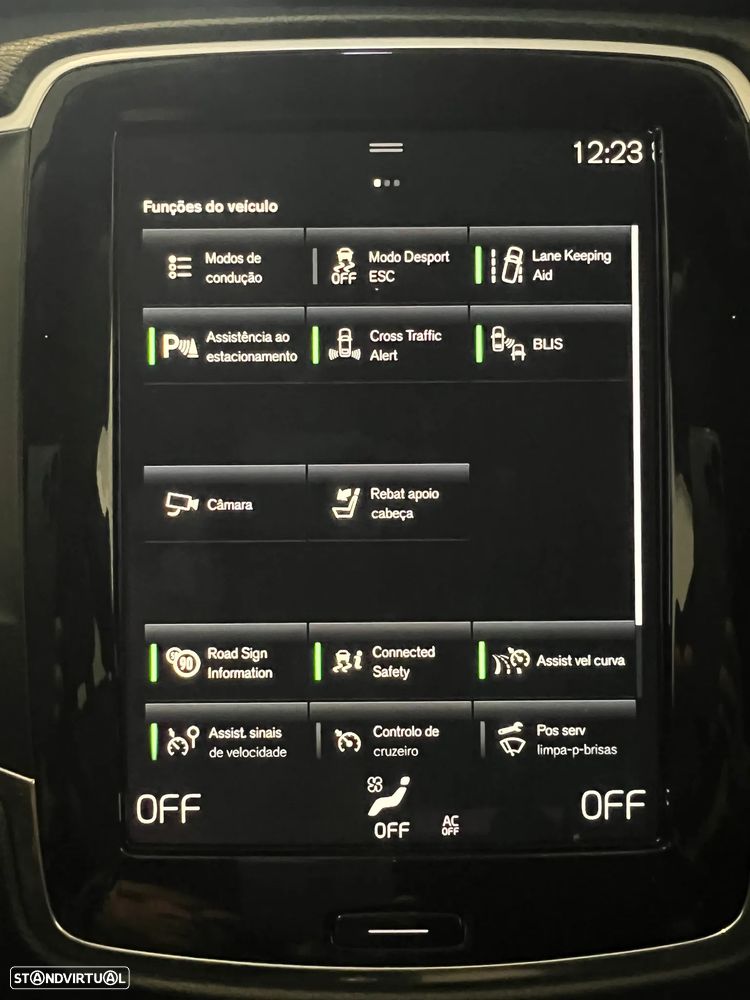 Volvo XC 90 2.0 B5 Momentum Plus AWD - 17