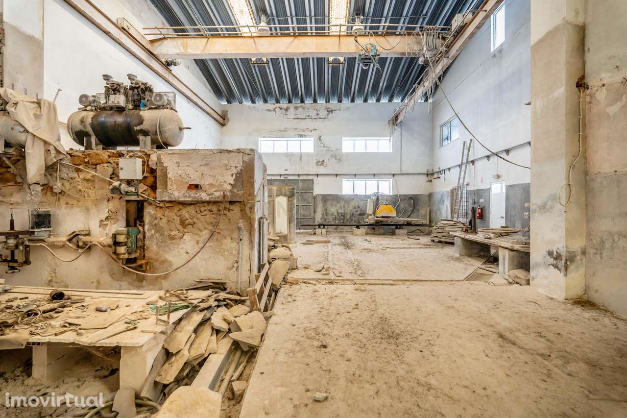 Armazéns no centro de Loulé - Grande imagem: 3/41