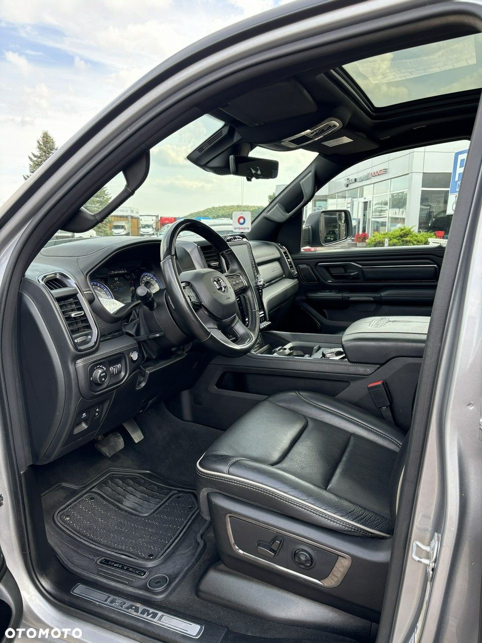 RAM 1500 - 11