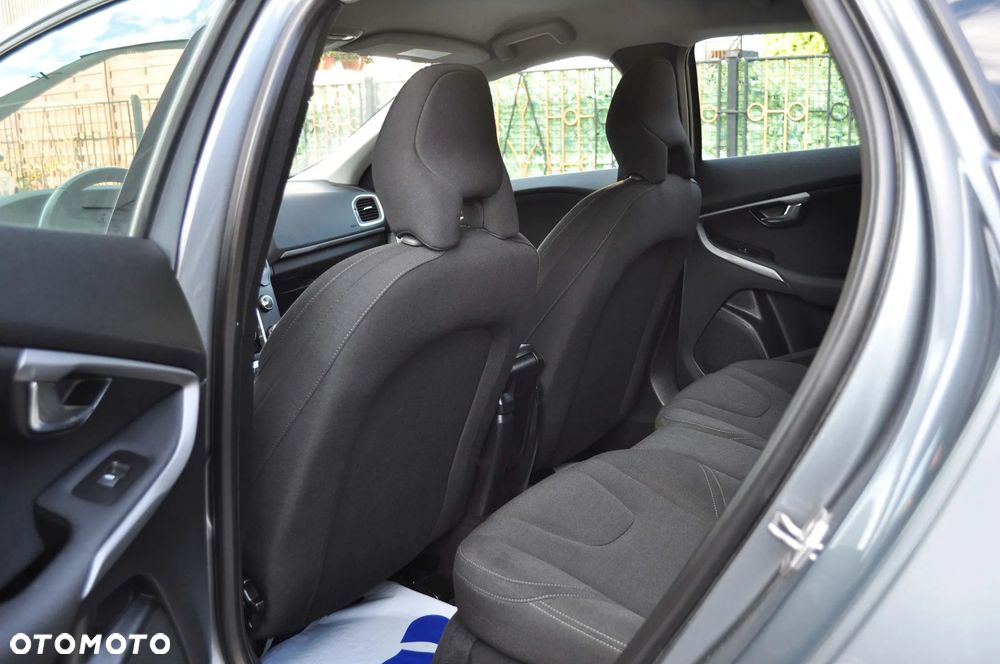 Volvo V40 - 13