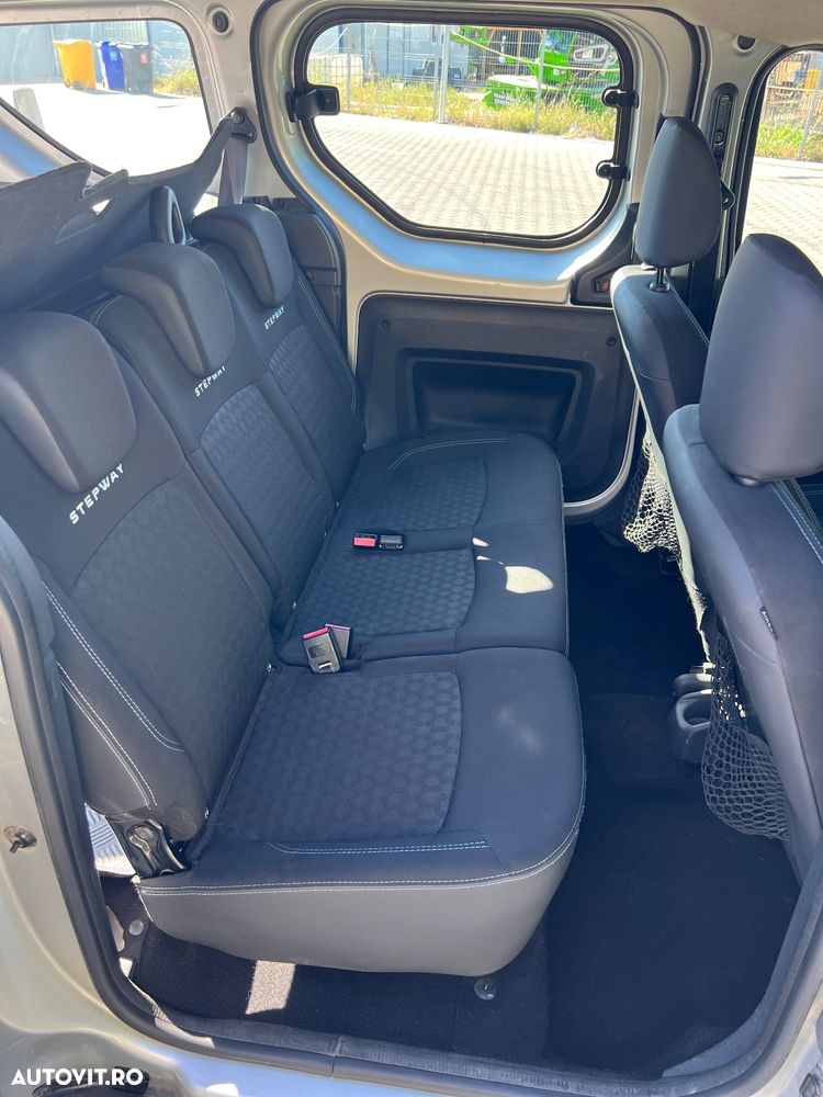 Dacia Dokker 1.2 TCe 115 CP Stepway - 9