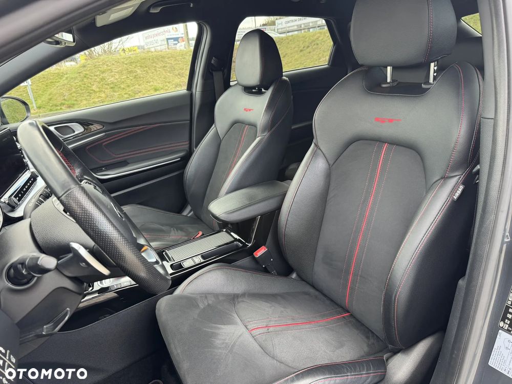 Kia ProCeed - 14
