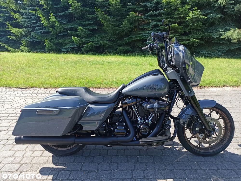 Harley-Davidson Touring Street Glide - 8
