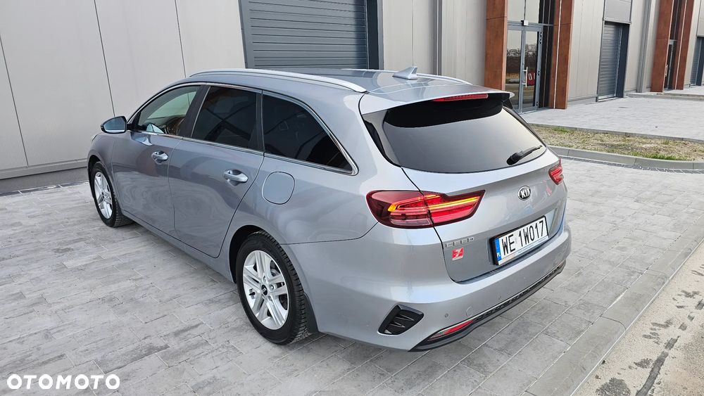 Kia Ceed - 5