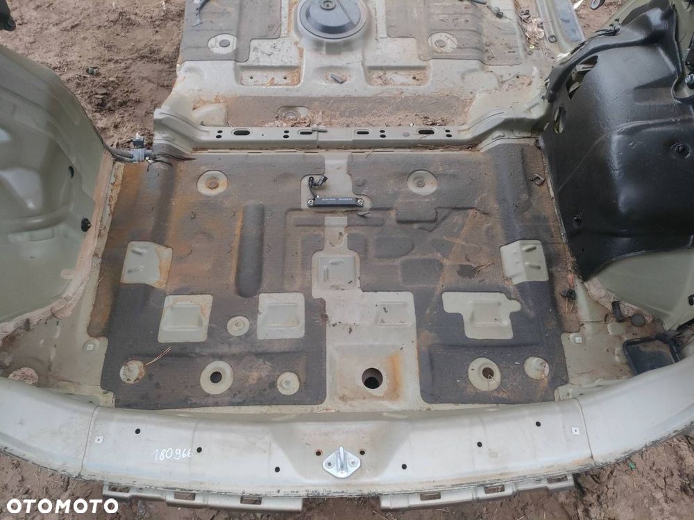 WANNA BAGAŻNIKA PAS TYLNY KIA CARENS IV LIFT - 3