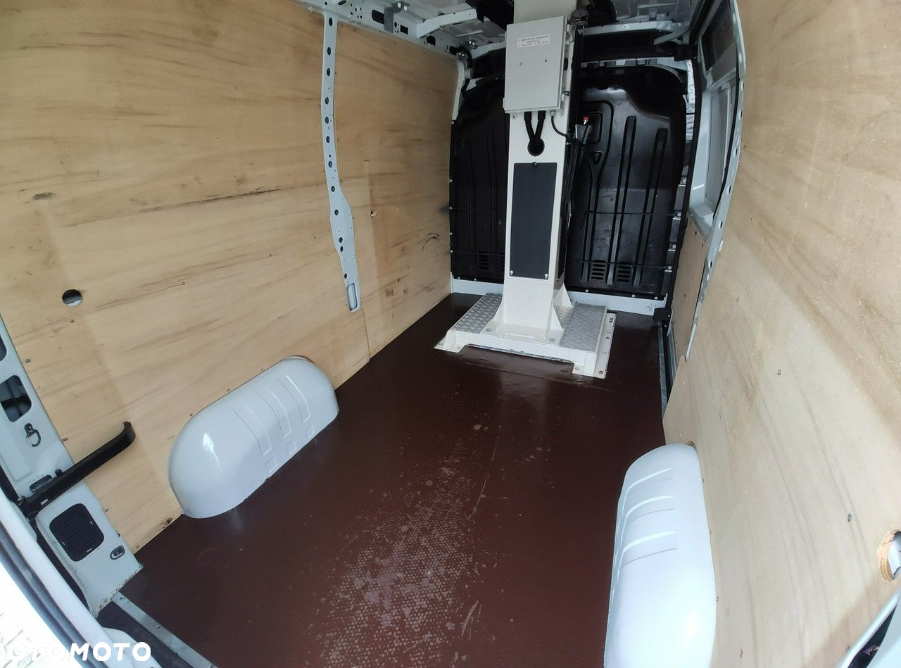 Renault Master - 18