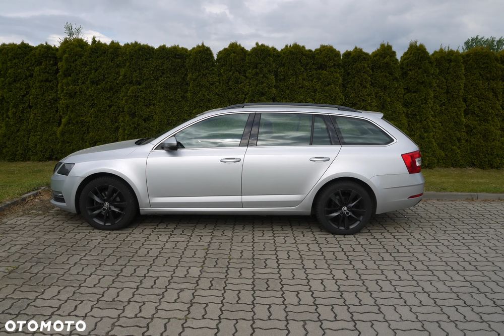 Skoda Octavia 2.0 TDI Style DSG - 3