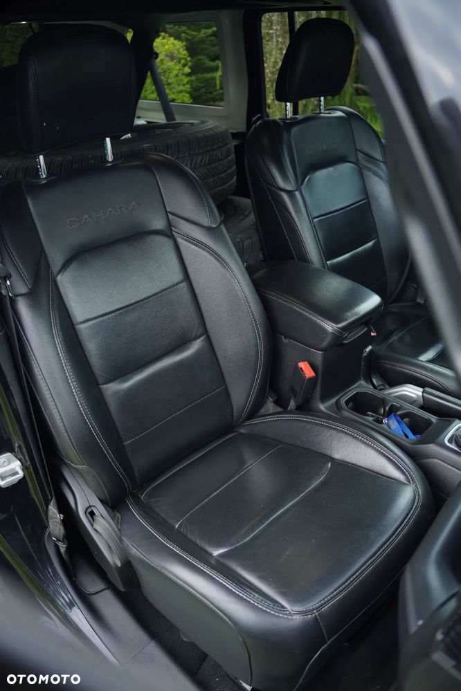 Jeep Wrangler 3.6 Unlim Sahara - 13