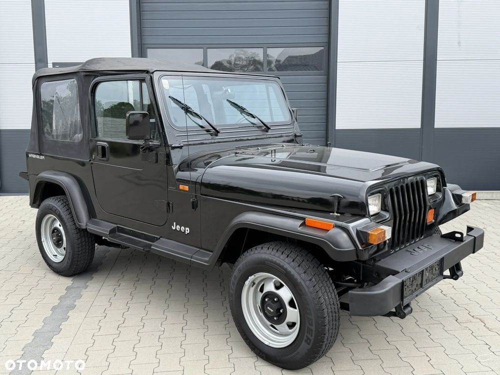 Jeep Wrangler - 13