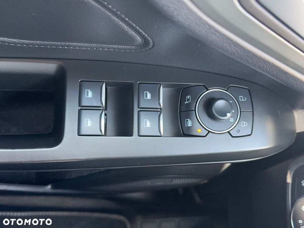 Ford Focus 1.0 EcoBoost Titanium - 24