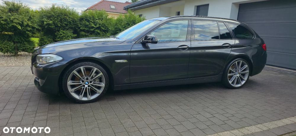 BMW Seria 5 525d Sport-Aut Modern Line - 5