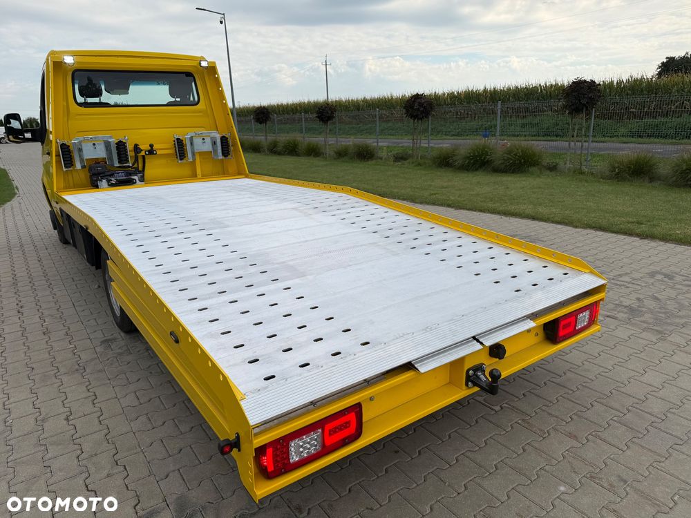 Autolaweta panelowa  najazd laweta Renault Master - 4