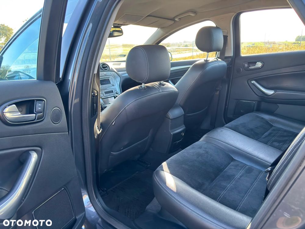 Ford Mondeo 2.0 Titanium - 20