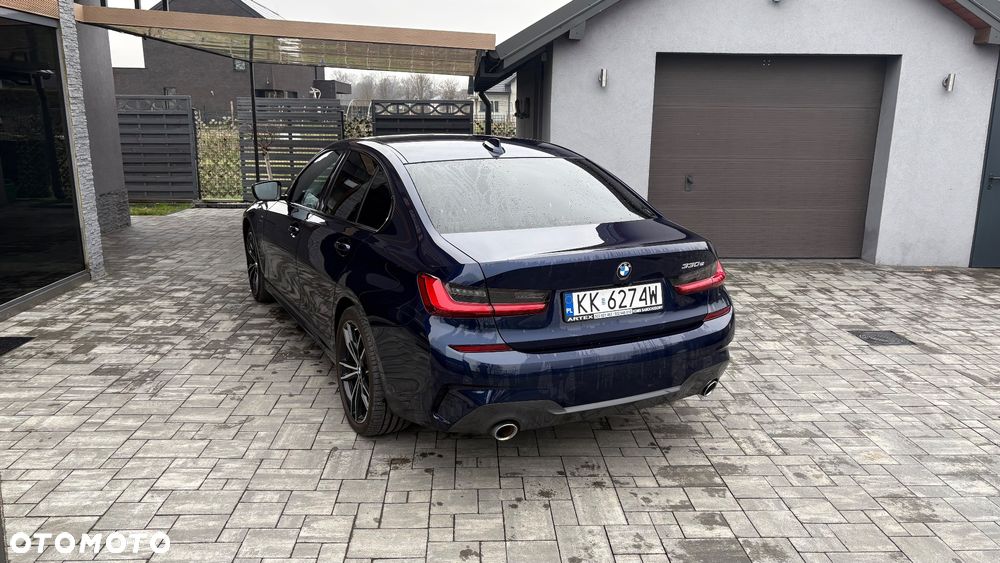 BMW Seria 3 330e M Sport - 7