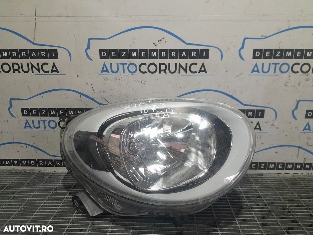 Far Dreapta Fiat 500X Cross 2014 - 2018 SUV 4 Usi (1073) Fara xenon - 1