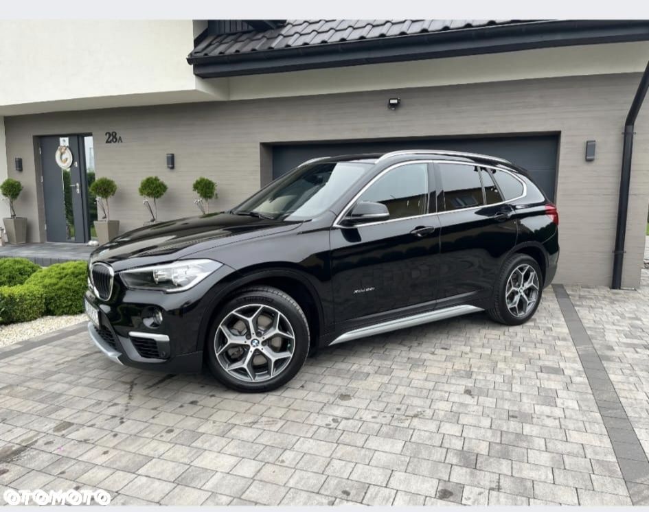 BMW X1 xDrive25i Advantage - 2