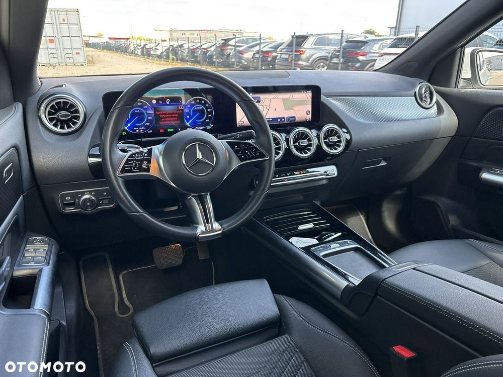 Mercedes-Benz EQA - 12
