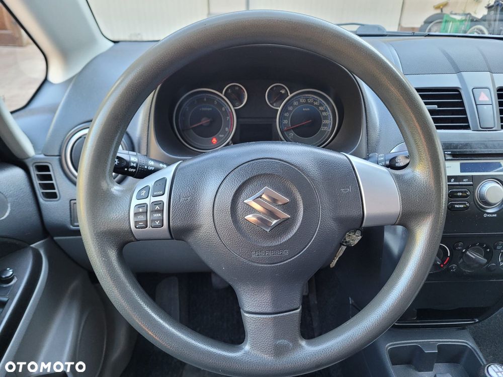 Suzuki SX4 1.6 VVT 4x2 Comfort - 37