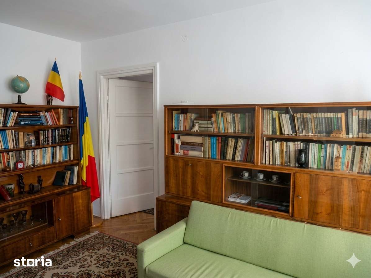 Brad 2 camere etaj 2, vedere panoramica zona ultracentrale si parc — fotografia 1