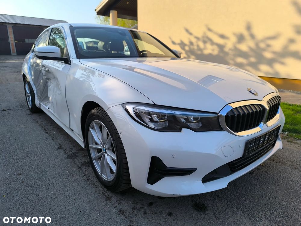 BMW Seria 3 330e iPerformance Sport Line - 22