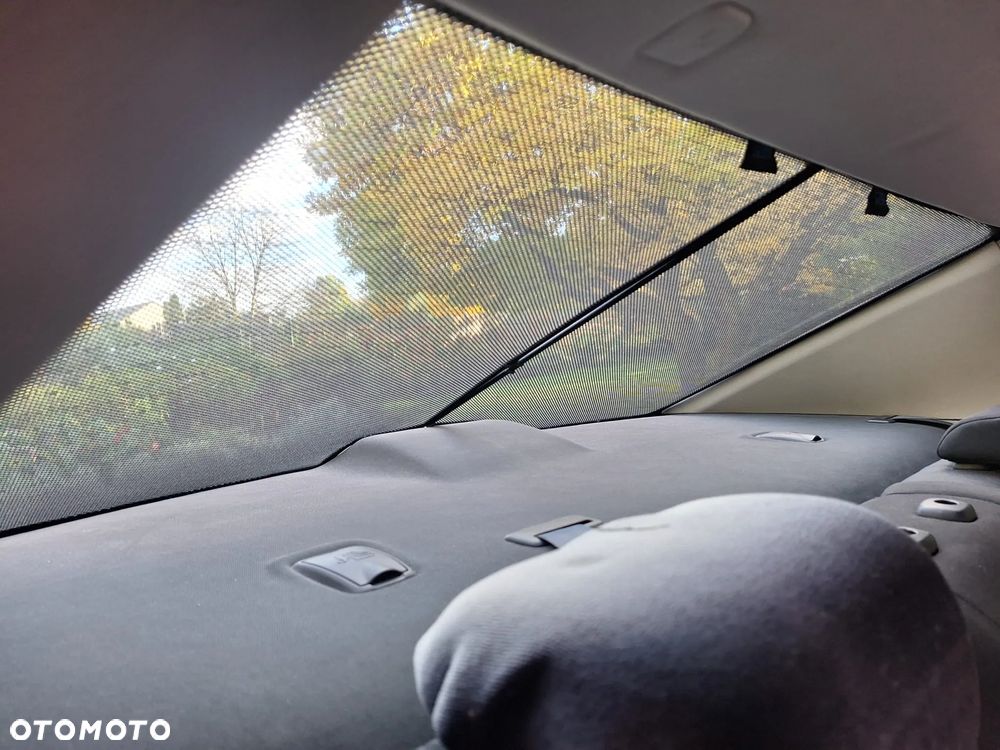 Toyota Avensis 1.6 Luna - 13